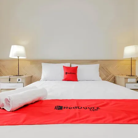 Reddoorz Premium Near Ragunan Zoo 2-2