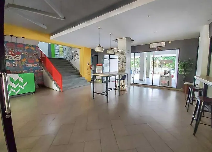 Apartemen Sentra Timur Residence - Cheap Inn Tower Orange Jakarta